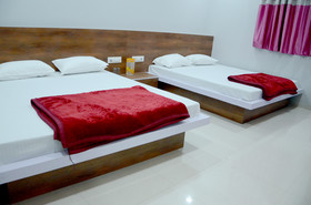 Hotel Raghumani Palace