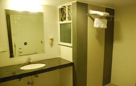 Anroute Stays121- ISBT Campus