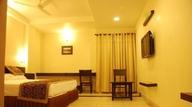 Anroute Stays121- ISBT Campus