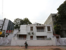 Colonel Corner By OYO