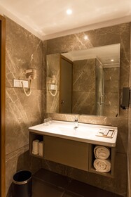 Effotel By Sayaji Bhopal