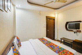 Fabexpress Ashoka Palace