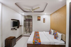 Fabexpress Ashoka Palace