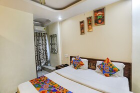 Fabexpress Ashoka Palace