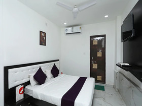 Green Square By OYO Rooms