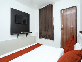 Green Square By OYO Rooms