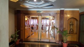 Hotel Arch Manor