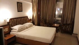 Hotel Arch Manor