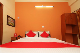 Hotel Cristal Park by OYO Rooms