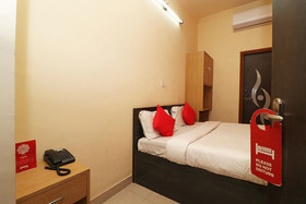 Hotel Cristal Park by OYO Rooms