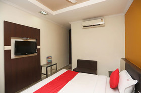 Hotel Gaurav Palace by OYO Rooms