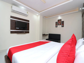 Capital O 15671 Hotel Jalsa Dlx
