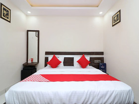 Capital O 15671 Hotel Jalsa Dlx