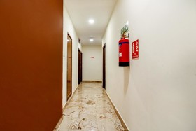 Hotel Maple Tree by OYO Rooms