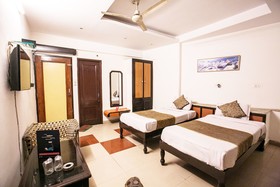 Hotel Pathik