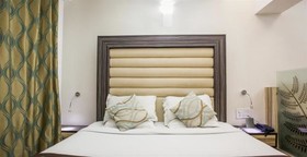 Hotel Ranjit's Lakeview