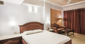 Hotel Ranjit's Lakeview