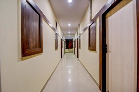 Hotel Sanjay by OYO Rooms