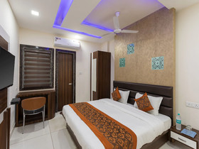 Hotel Shri Vilas By OYO Rooms