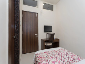 Hotel Shri Vilas By OYO Rooms