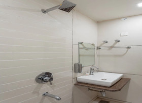 Hotel Shri Vilas By OYO Rooms