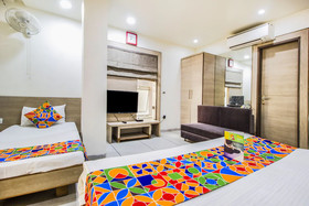 Hotel Siya Palace by OYO Rooms