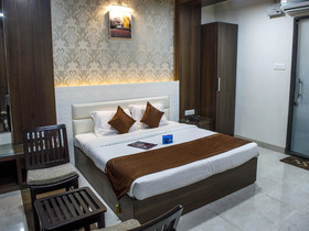 Hotel Tilak