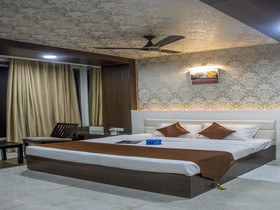 Hotel Tilak