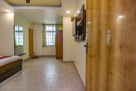 Kanta Shrawan Arcade By FabHotels