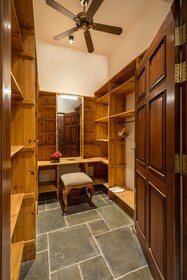 Moonstone Bhopal Ama Stays & Trails