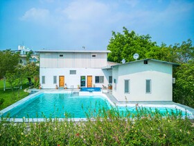 Moonstone Bhopal Ama Stays & Trails