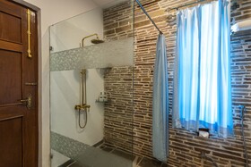 Moonstone Bhopal Ama Stays & Trails