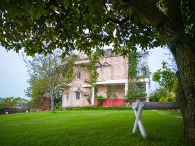 Moonstone Bhopal Ama Stays & Trails