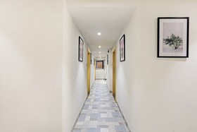 Oasis Yellow Courtyard by Fabhotel