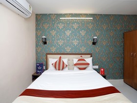 OYO 13134 Grand Regency