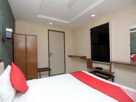 OYO 13134 Grand Regency