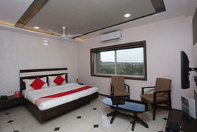 OYO 19312 Hotel Shiv Shakti