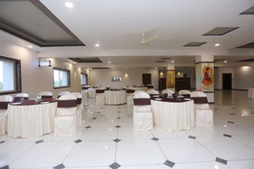 OYO 19312 Hotel Shiv Shakti