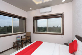 OYO 19312 Hotel Shiv Shakti