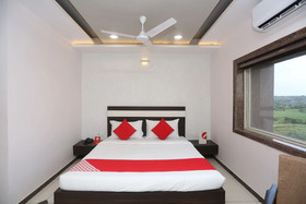 OYO 19312 Hotel Shiv Shakti