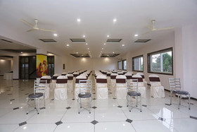 OYO 19312 Hotel Shiv Shakti