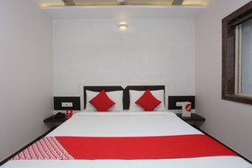 OYO 19312 Hotel Shiv Shakti