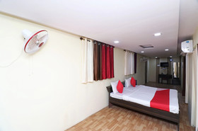 OYO 23419 People's Club