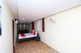 OYO 23419 People's Club