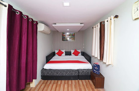 OYO 23419 People's Club