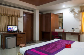 Pleasure Inn by OYO Rooms