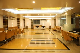 Hotel SKG Royal Palace