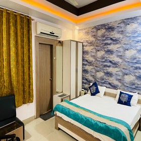Hotel SKG Royal Palace