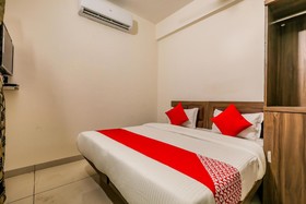 Sugar Cube by OYO Rooms