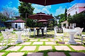 TGI Insignia Resort & Villa's